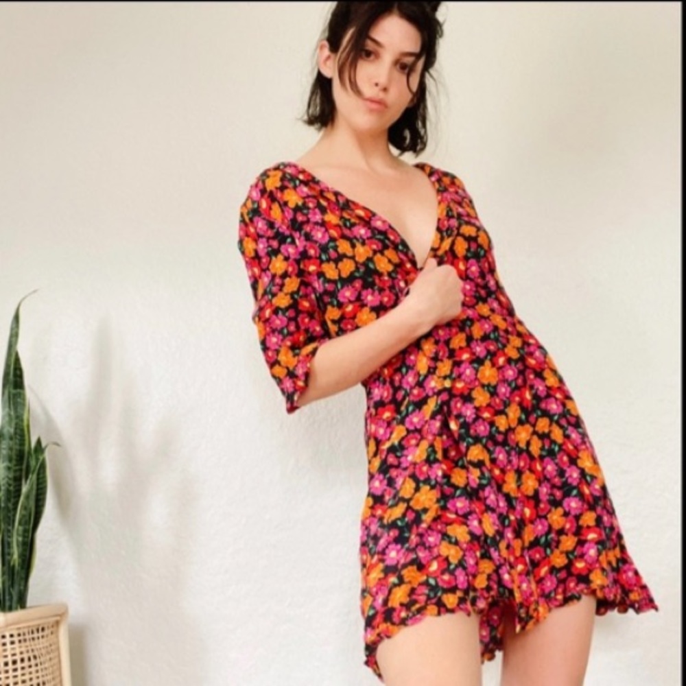 Zara black red pink orange multicolored floral ruffle wrap mini dress green